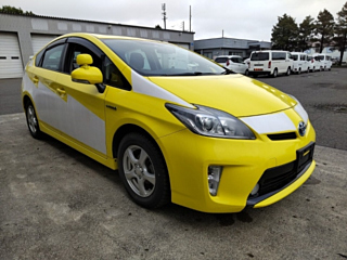 TOYOTA PRIUS 2013