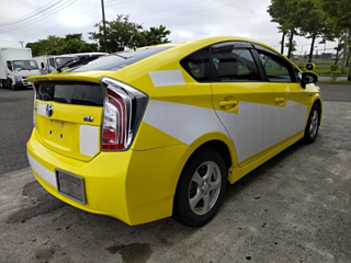 TOYOTA PRIUS 2013