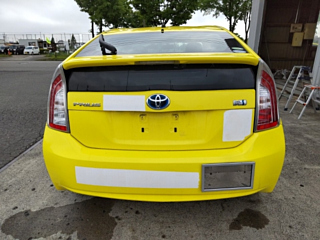 TOYOTA PRIUS 2013