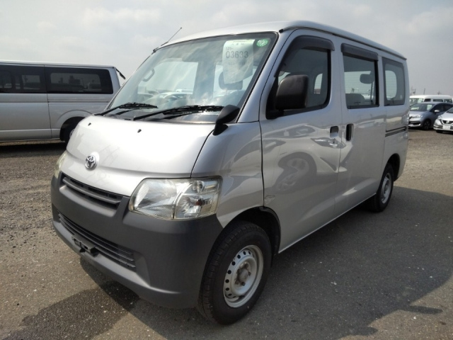 TOYOTA TOWN ACE VAN 2016