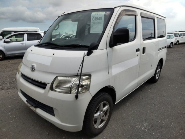 TOYOTA LITE ACE VAN 2016