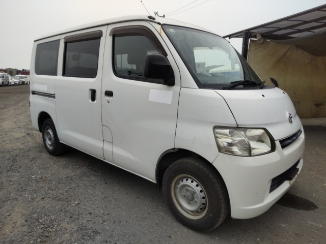 TOYOTA LITE ACE VAN 2015