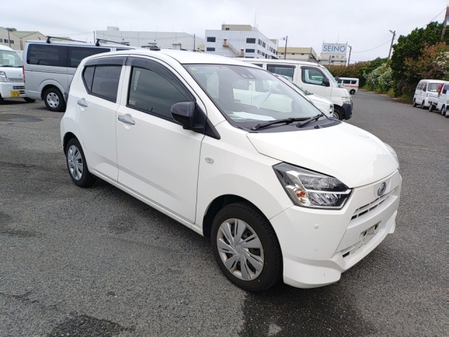 DAIHATSU MIRA E S 2020