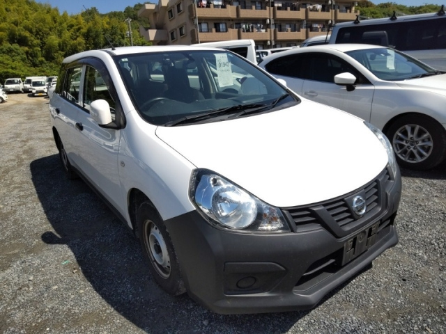 NISSAN AD 2021