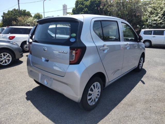 DAIHATSU MIRA E S 2020