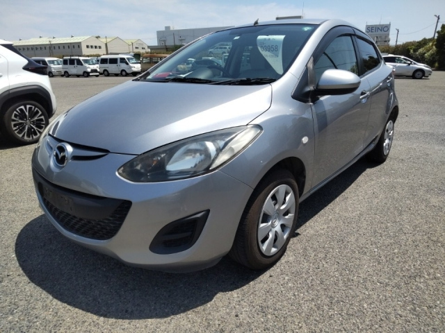 MAZDA DEMIO 2012