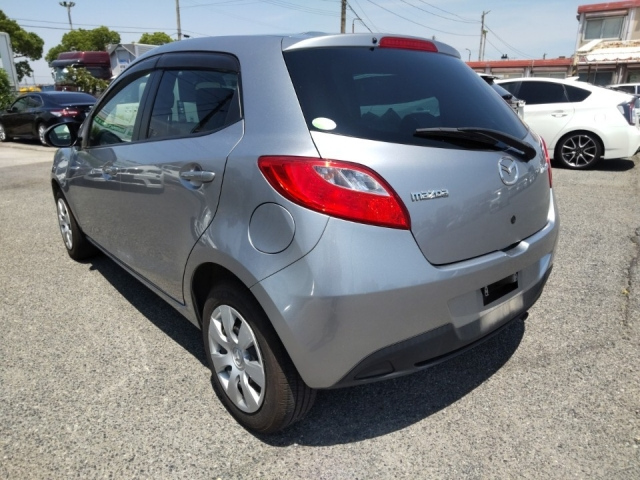 MAZDA DEMIO 2012