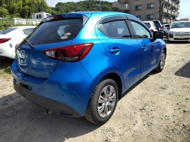MAZDA DEMIO 2016