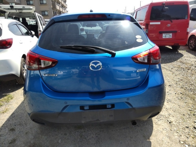 MAZDA DEMIO 2016