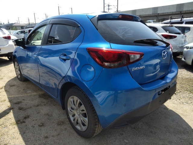 MAZDA DEMIO 2016