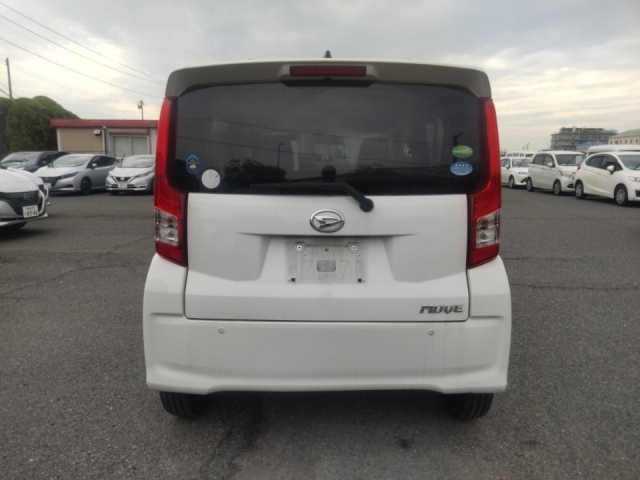 DAIHATSU MOVE 2017