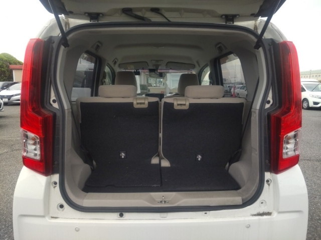 DAIHATSU MOVE 2017