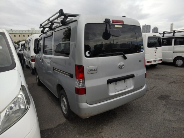 TOYOTA TOWN ACE VAN 2018