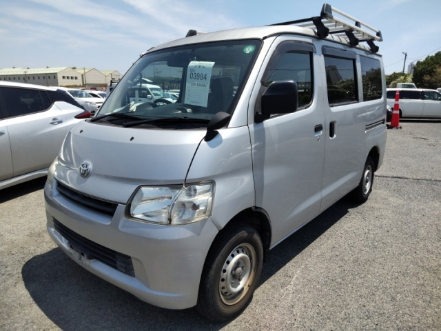 TOYOTA TOWN ACE VAN 2018