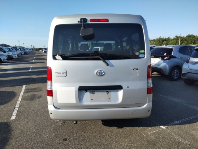 TOYOTA TOWN ACE VAN 2018