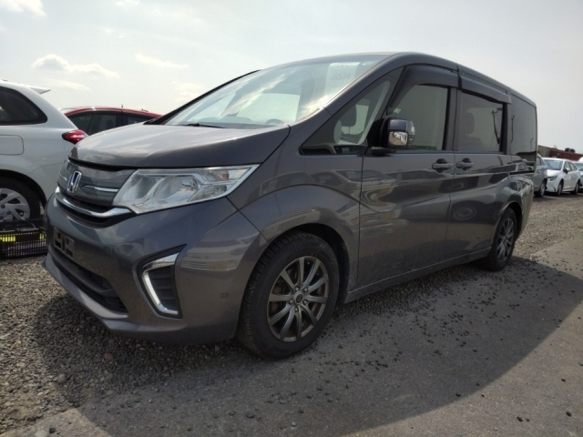 HONDA STEP WAGON 2016