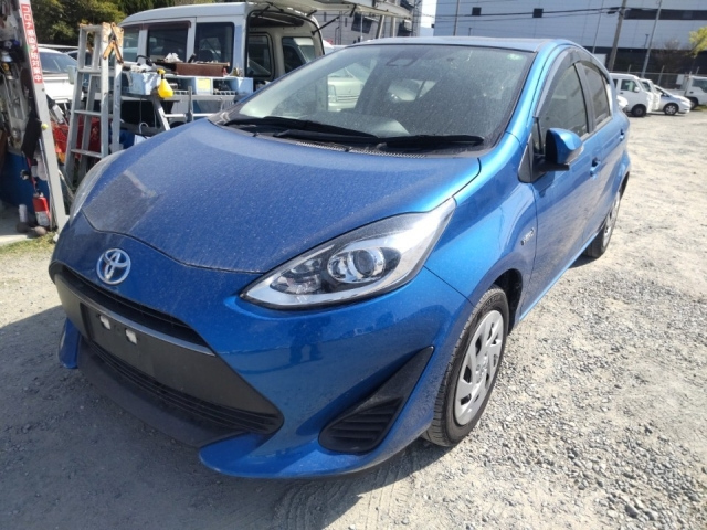 TOYOTA AQUA 2018