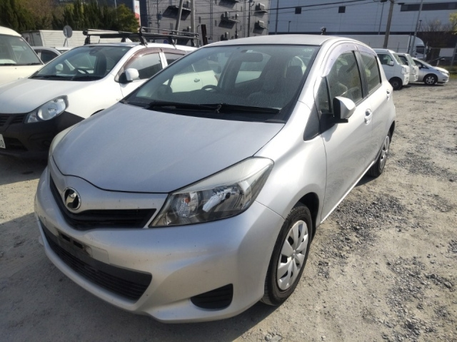TOYOTA VITZ