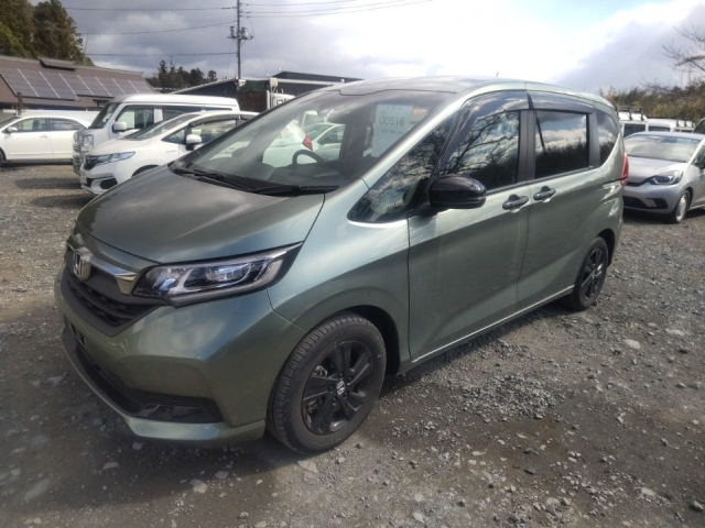 HONDA FREED 2023