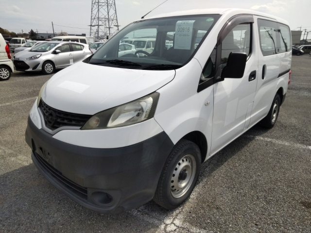 NISSAN NV200 2014