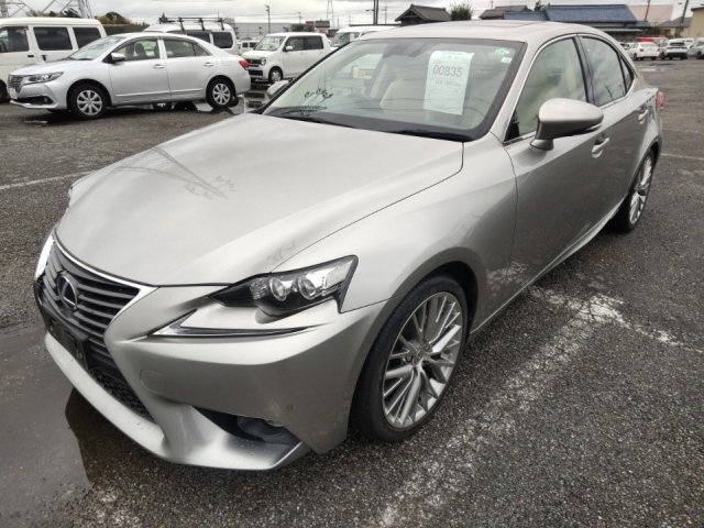 LEXUS IS 2016