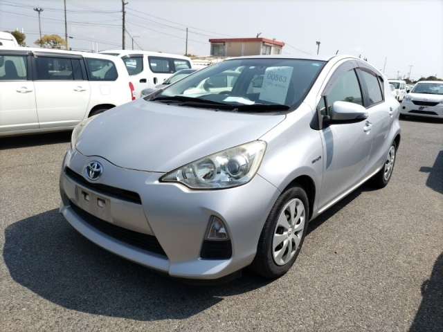 TOYOTA AQUA 2014