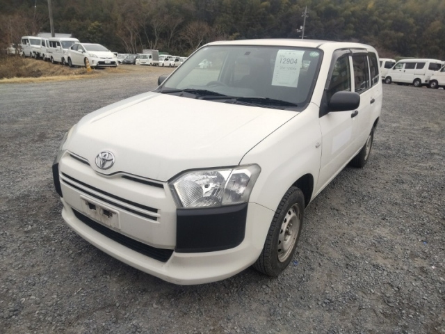 TOYOTA PROBOX 2017