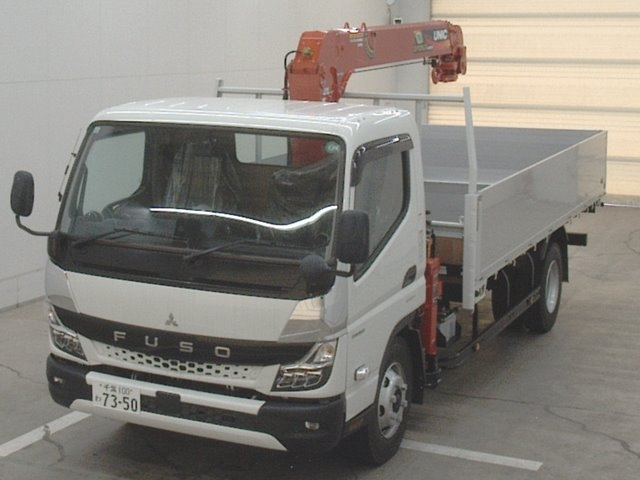 MITSUBISHI CANTER 2024