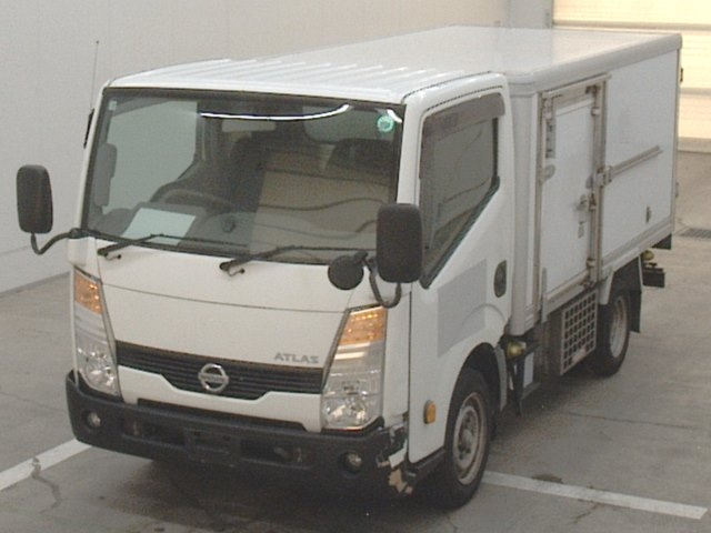 NISSAN ATLAS 2016