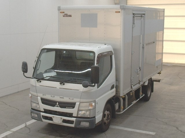 MITSUBISHI CANTER 2015