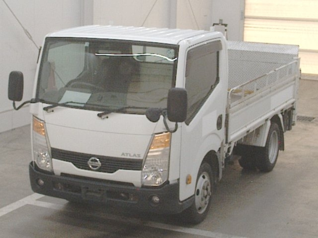 NISSAN ATLAS 2017