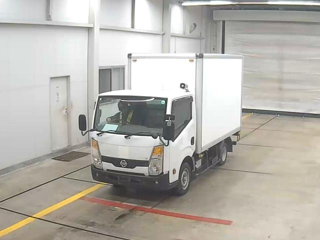 NISSAN ATLAS 2014
