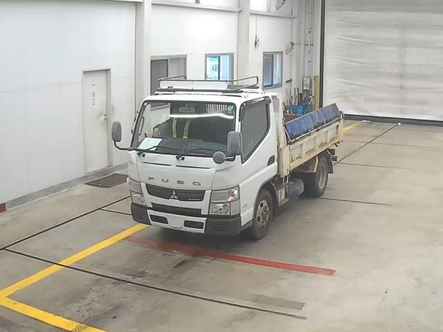 MITSUBISHI CANTER 2015