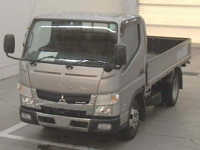MITSUBISHI CANTER 2015