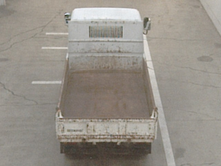 ISUZU ELF 2011