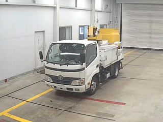 TOYOTA DYNA 2011