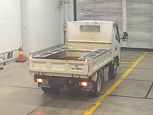 HINO DUTRO 2022