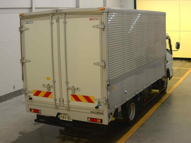 MITSUBISHI CANTER 2023