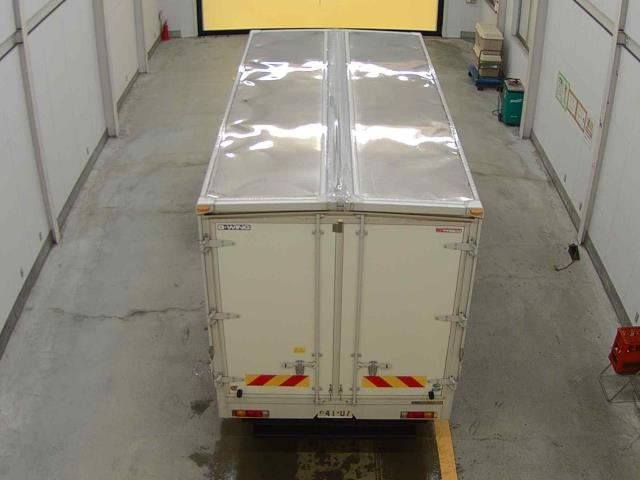 MITSUBISHI CANTER 2023