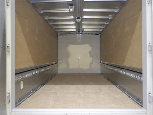 MITSUBISHI CANTER 2023