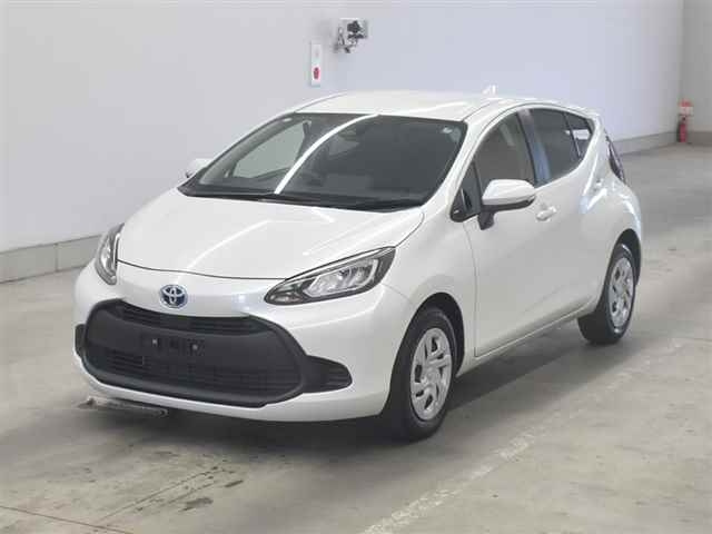 TOYOTA AQUA 2023