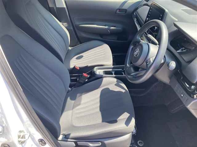 TOYOTA AQUA 2023