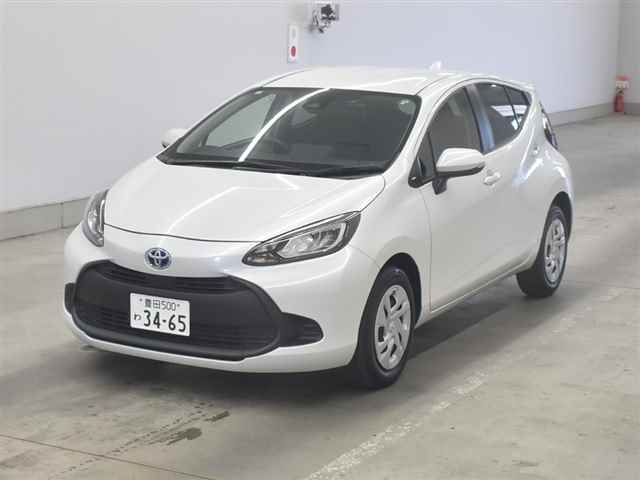 TOYOTA AQUA 2022