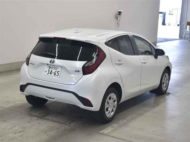 TOYOTA AQUA 2022