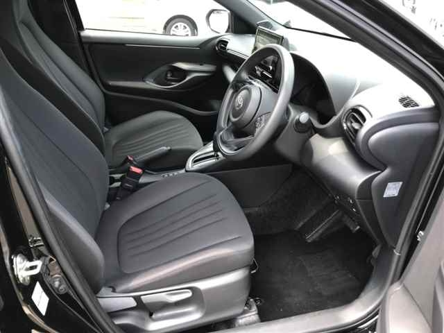 TOYOTA YARIS 2024