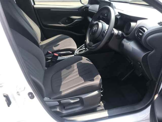 TOYOTA YARIS 2023