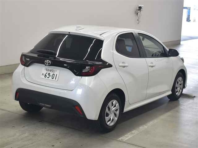 TOYOTA YARIS 2024