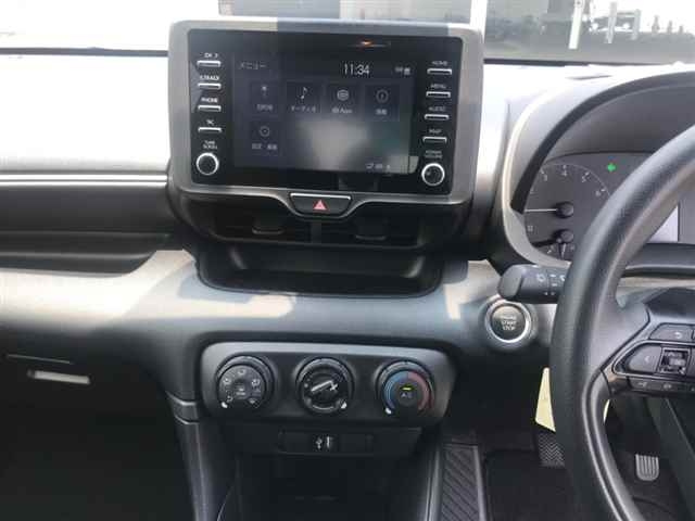 TOYOTA YARIS 2024