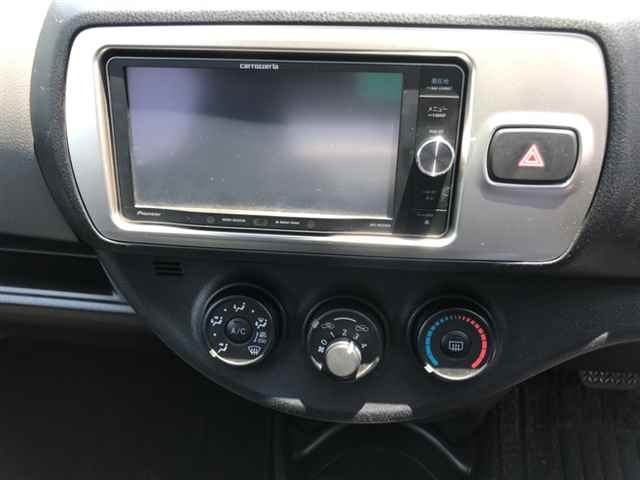 TOYOTA VITZ 2014