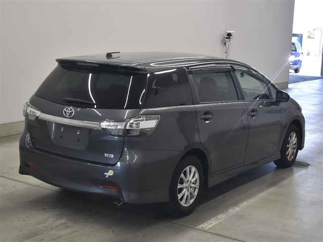 TOYOTA WISH 2014